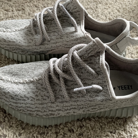 Worn once ORIGINAL Adidas Yeezy Boost 350 (2015) Size 7 main image 3
